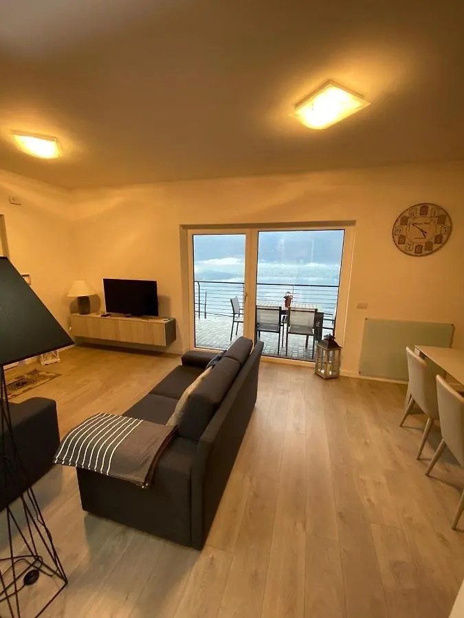 Apartment Ferienwohnung Casa Bb Gera Lario Italien